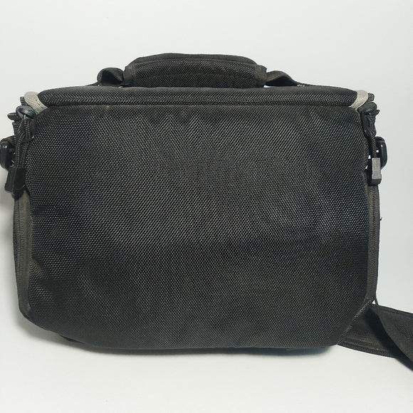 Nikon Compact Digital SLR Accessories Bag, Black Gray - Picture 7 of 14